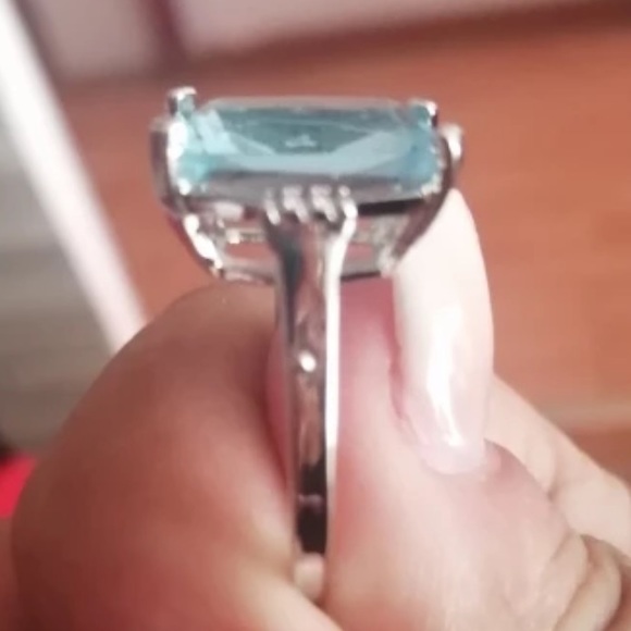 Gorgeous Stamped S925 Blue Aquamarine Ring - Picture 7 of 8